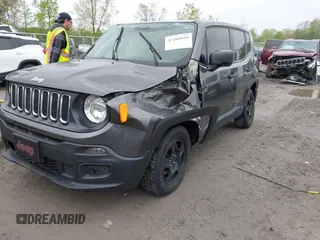 2018 Jeep Renegade Sport z VIN ZACCJBAB9JPJ70730, wystawiony jako IAAI lot #42204939 z przebiegiem 112 789 mil mil oraz . Historia ofert i sprzedaży dostępna na DreamBid. Obrazek 6.