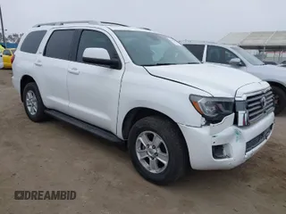 2018 Toyota Sequoia SR5 with VIN 5TDBY5G13JS165133, listed as a IAAI auction lot 42034441 with 121,474 mi miles. Bid and sale history available at carsss.com. Image 1.