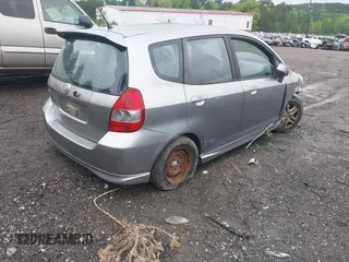 2007 Honda Fit Sport with VIN JHMGD38677S016268, listed as a IAAI auction lot 41973799 with 1 mi miles. Bid and sale history available at carsss.com. Image 4.