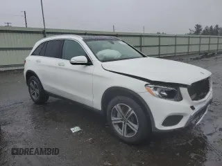 2019 Mercedes-Benz GLC with VIN WDC0G4KB4KV131837, listed as a Copart auction lot 70310052 with 64,571 mi miles. Bid and sale history available at carsss.com. Image 4.