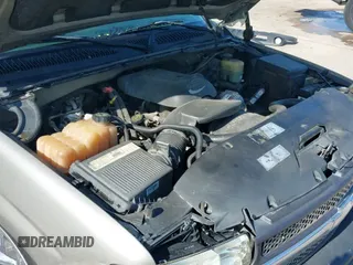 2002 Chevrolet Silverado 1500 LS с VIN 2GCEC19V021244756, выставлен на аукционе IAAI как лот 42336411 с пробегом 192 041 миль миль и . История ставок и продаж доступна на DreamBid. Изображение 21.
