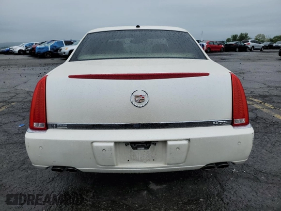 2008 Cadillac DTS 1SA z VIN 1G6KD57Y48U178829, wystawiony jako Copart lot #56669235 z przebiegiem 118 380 mil mil oraz Szkoda całkowita • Salvage title. Historia ofert i sprzedaży dostępna na DreamBid. Obrazek 6.