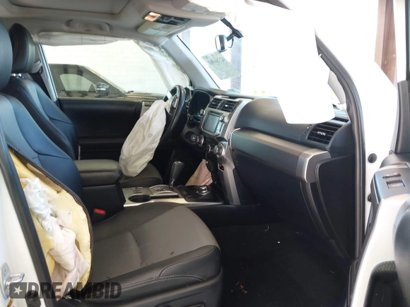 2019 Toyota 4Runner SR5 с VIN JTEBU5JR0K5630450, выставлен на аукционе IAAI как лот 42386961 с пробегом 104 733 миль миль и . История ставок и продаж доступна на DreamBid. Изображение 5.