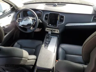2016 Volvo XC90 T6 Momentum z VIN YV4A22PK6G1076986, wystawiony jako Copart lot #46224615 z przebiegiem Nie podano mil oraz Szkoda całkowita • Salvage title. Historia ofert i sprzedaży dostępna na DreamBid. Obrazek 8.