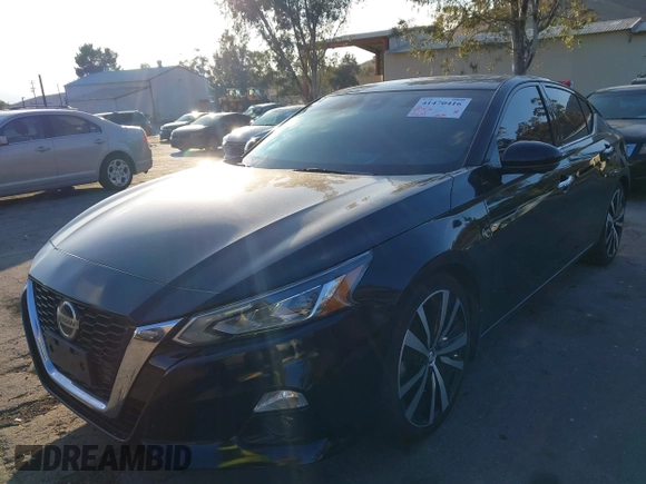 2020 Nissan Altima Platinum with VIN 1N4BL4FV7LN304112, listed as a IAAI auction lot 41470416 with 79,501 mi miles and . Bid and sale history available at carsss.com. Image 2.