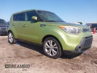 2015 Kia Soul + with VIN KNDJP3A51F7759901, listed as a IAAI auction lot 41990123 with 171,112 mi miles. Bid and sale history available at carsss.com. Image 1.