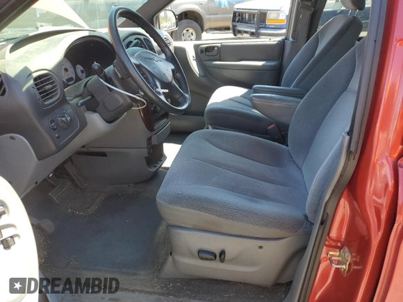 2004 Chrysler Town & Country Touring with VIN 2C4GP54LX4R505096, listed as a Copart auction lot 64211534 with 177,828 mi miles and Salvage Title. Bid and sale history available at DreamBid. Image 7.