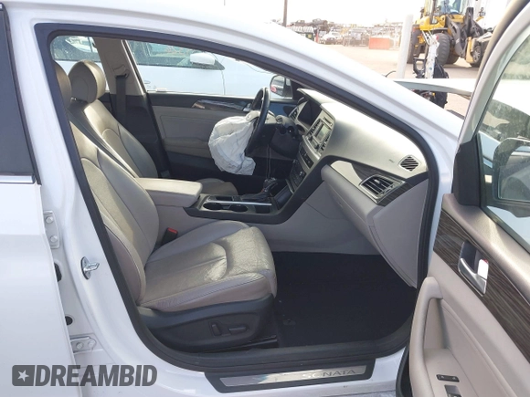 2015 Hyundai Sonata 2.4L Sport with VIN 5NPE34AF3FH035408, listed as a IAAI auction lot 41131154 with 107,308 mi miles. Bid and sale history available at carsss.com. Image 5.