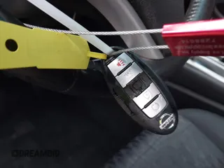 2017 Nissan Altima S z VIN 1N4AL3AP1HC189184, wystawiony jako IAAI lot #42073216 z przebiegiem 136 633 mil mil oraz . Historia ofert i sprzedaży dostępna na DreamBid. Obrazek 11.
