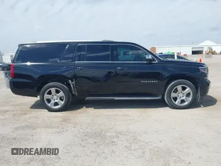2017 Chevrolet Suburban Premier с VIN 1GNSCJKC5HR394736, выставлен на аукционе IAAI как лот 41628570 с пробегом 125 085 миль миль и . История ставок и продаж доступна на DreamBid. Изображение 13.