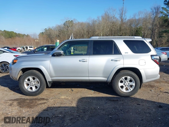2017 Toyota 4Runner SR5 with VIN JTEZU5JR2H5153527, listed as a IAAI auction lot 41352819 with 109,868 mi miles and . Bid and sale history available at DreamBid. Image 15.