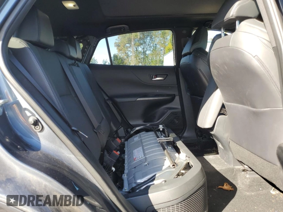 2022 Toyota Venza LE with VIN JTEAAAAH7NJ087615, listed as a Copart auction lot 73133404 with 26,552 mi miles and Salvage Title. Bid and sale history available at carsss.com. Image 10.