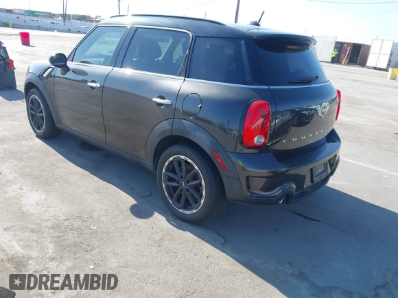 2015 MINI Countryman S z VIN WMWZC3C55FWT01471, wystawiony jako IAAI lot #42315283 z przebiegiem 93 206 mil mil oraz . Historia ofert i sprzedaży dostępna na DreamBid. Obrazek 3.