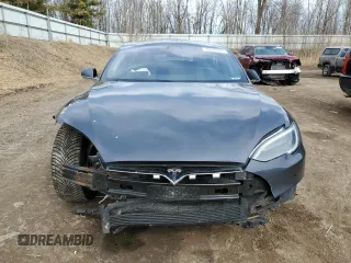 2018 Tesla Model S 75D with VIN 5YJSA1E22JF244421, listed as a Copart auction lot 49509345 with 94,321 mi miles and Clean title. Bid and sale history available at DreamBid. Image 5.