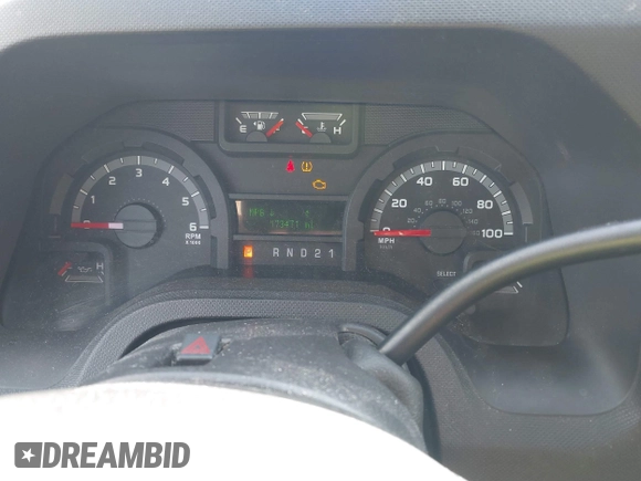 2010 Ford Econoline Passenger XL z VIN 1FBNE3BL8ADA65211, wystawiony jako IAAI lot #41659231 z przebiegiem 173 471 mil mil oraz . Historia ofert i sprzedaży dostępna na DreamBid. Obrazek 7.