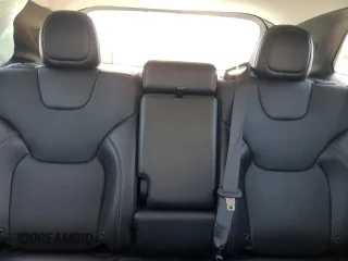 2019 Jeep Cherokee Limited z VIN 1C4PJLDB8KD439144, wystawiony jako Copart lot #52610545 z przebiegiem 99 531 mil mil oraz Szkoda całkowita • Salvage title. Historia ofert i sprzedaży dostępna na DreamBid. Obrazek 10.