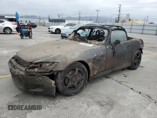 2003 Honda S2000 z VIN JHMAP11453T004747, wystawiony jako Copart lot #55750375 z przebiegiem Nie podano mil oraz Nie do naprawy • Non repairable. Historia ofert i sprzedaży dostępna na DreamBid. Obrazek 1.