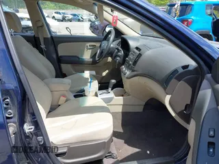 2009 Hyundai Elantra SE z VIN KMHDU46D39U818296, wystawiony jako IAAI lot #42335479 z przebiegiem 160 913 mil mil oraz . Historia ofert i sprzedaży dostępna na DreamBid. Obrazek 5.