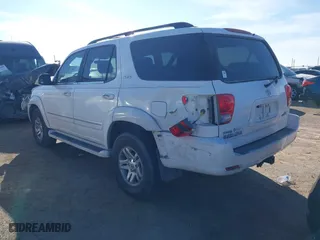 2005 Toyota Sequoia SR5 with VIN 5TDZT34A35S264112, listed as a IAAI auction lot 41193206 with 82,739 mi miles. Bid and sale history available at carsss.com. Image 3.
