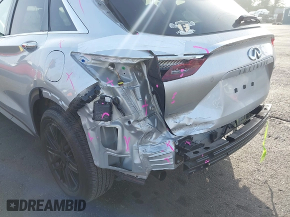 2020 Infiniti QX50 Luxe z VIN 3PCAJ5M10LF103880, wystawiony jako IAAI lot #41233450 z przebiegiem 40 247 mil mil oraz . Historia ofert i sprzedaży dostępna na DreamBid. Obrazek 6.