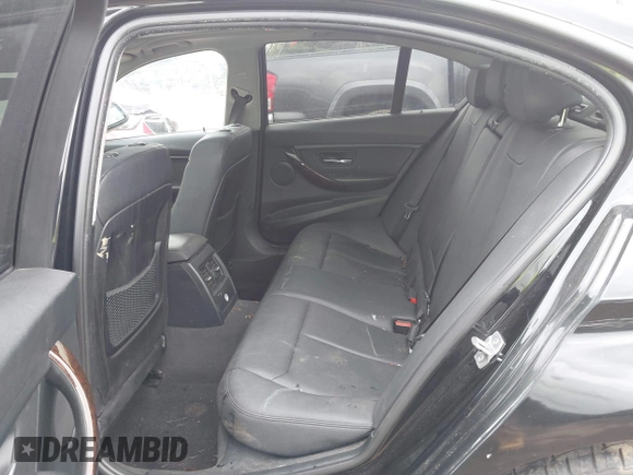 2014 BMW 3 Series 328i xDrive with VIN WBA3B3C58EJ982424, listed as a IAAI auction lot 42075568 with 190,009 mi miles. Bid and sale history available at carsss.com. Image 8.