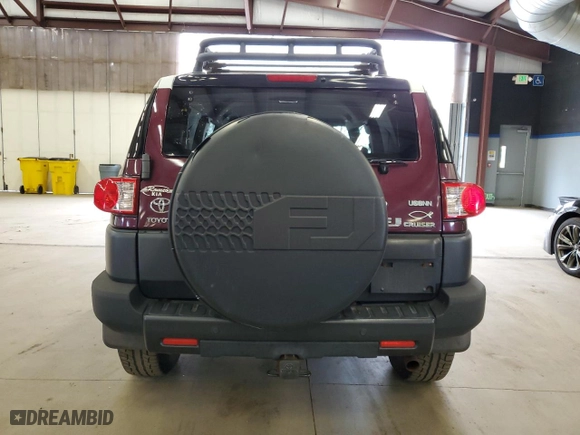 2007 Toyota FJ Cruiser with VIN JTEBU11F870028205, listed as a Copart auction lot 54555175 with 204,942 mi miles and Clean Title. Bid and sale history available at carsss.com. Image 6.
