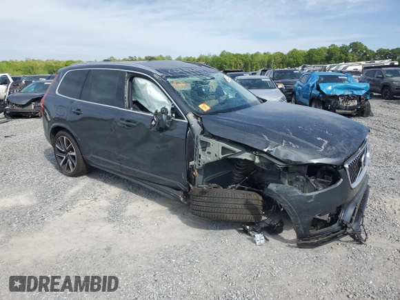 2022 Volvo XC90 Momentum z VIN YV4A221K8N1830007, wystawiony jako Copart lot #53512435 z przebiegiem 39 021 mil mil oraz Szkoda całkowita • Salvage title. Historia ofert i sprzedaży dostępna na DreamBid. Obrazek 4.