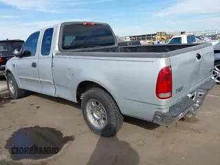 2001 Ford F-150 XL z VIN 1FTRX17W61NA73638, wystawiony jako IAAI lot #41543338 z przebiegiem Nie podano mil oraz . Historia ofert i sprzedaży dostępna na DreamBid. Obrazek 3.