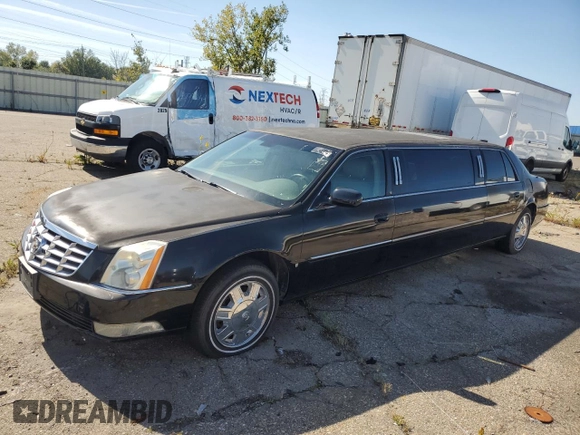 2006 Cadillac DTS Professional z VIN 1GEEH96Y66U550005, wystawiony jako Copart lot #74721504 z przebiegiem 47 120 mil mil oraz Tytuł czysty. Historia ofert i sprzedaży dostępna na DreamBid. Obrazek 1.