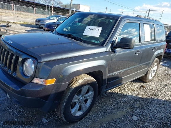 2016 Jeep Patriot Sport with VIN 1C4NJPBB8GD554741, listed as a IAAI auction lot 41288216 with 147,686 mi miles. Bid and sale history available at carsss.com. Image 2.