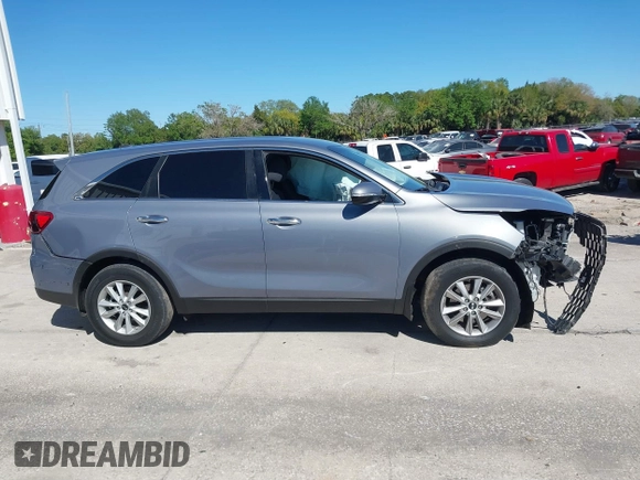 2019 Kia Sorento L with VIN 5XYPG4A3XKG605229, listed as a IAAI auction lot 41827291 with 59,594 mi miles. Bid and sale history available at carsss.com. Image 14.