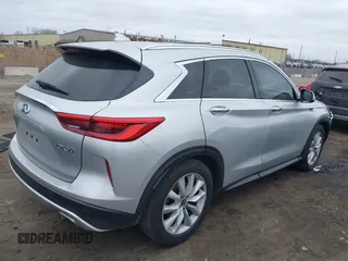 2019 Infiniti QX50 LUXE with VIN 3PCAJ5M17KF122263, listed as a IAAI auction lot 41277687 with 58,338 mi miles. Bid and sale history available at carsss.com. Image 4.