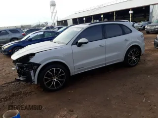 2020 Porsche Cayenne z VIN WP1AA2AY1LDA10064, wystawiony jako Copart lot #73385652 z przebiegiem 14 048 mil mil oraz . Historia ofert i sprzedaży dostępna na DreamBid. Obrazek 1.
