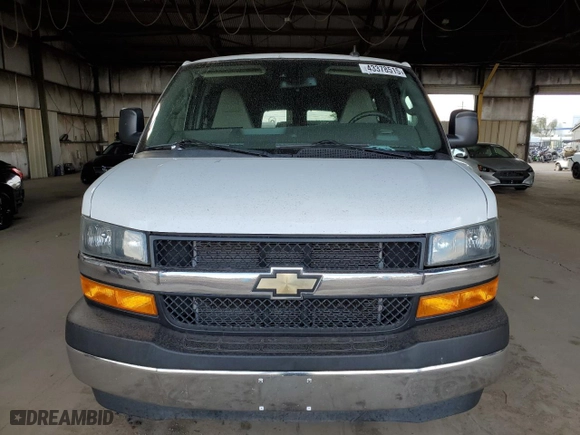 2019 Chevrolet Express Passenger LT with VIN 1GAZGPFGXK1367770, listed as a Copart auction lot 43378515 with 230,974 mi miles and Clean Title. Bid and sale history available at carsss.com. Image 5.