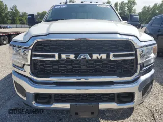2024 Ram 2500 Tradesman with VIN 3C6UR5CL8RG287887, listed as a Copart auction lot 68363034 with 29 mi miles and Salvage Title. Bid and sale history available at carsss.com. Image 5.