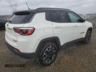2019 Jeep Compass Trailhawk with VIN 3C4NJDDB4KT790351, listed as a Copart auction lot 48588285 with 67,417 mi miles and Salvage Title. Bid and sale history available at DreamBid. Image 3.