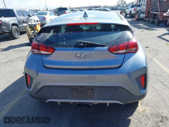 2019 Hyundai Veloster 2.0 with VIN KMHTG6AF8KU019854, listed as a IAAI auction lot 41697113 with 123,851 mi miles. Bid and sale history available at carsss.com. Image 17.