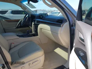 2018 Lexus LX 570 z VIN JTJHY7AX7J4255445, wystawiony jako IAAI lot #41631248 z przebiegiem 86 179 mil mil oraz . Historia ofert i sprzedaży dostępna na DreamBid. Obrazek 5.