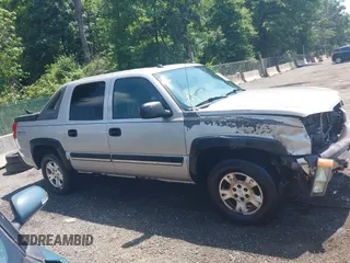 2004 Chevrolet Avalanche Z71 with VIN 3GNEK12T54G300283, listed as a IAAI auction lot 42662465 with 187,834 mi miles and . Bid and sale history available at DreamBid. Image 14.