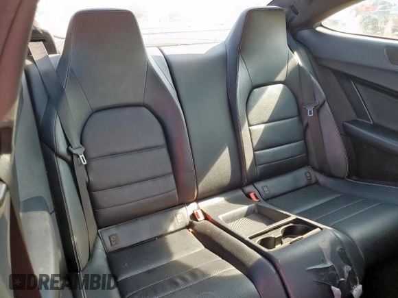 2013 Mercedes-Benz C 250 z VIN WDDGJ4HBXDG065935, wystawiony jako Copart lot #59411585 z przebiegiem 126 866 mil mil oraz Szkoda całkowita • Salvage title. Historia ofert i sprzedaży dostępna na DreamBid. Obrazek 10.