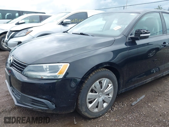 2011 Volkswagen Jetta SE with VIN 3VWDX7AJ7BM353913, listed as a IAAI auction lot 42643516 with 178,943 mi miles and . Bid and sale history available at DreamBid. Image 6.