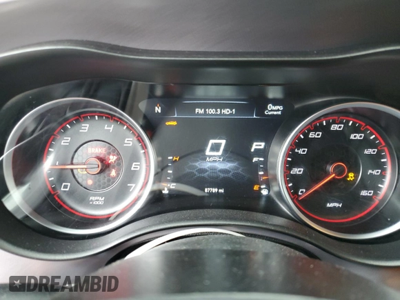 2020 Dodge Charger R/T z VIN 2C3CDXCT6LH106683, wystawiony jako Copart lot #50390175 z przebiegiem 87 789 mil mil oraz Szkoda całkowita • Salvage title. Historia ofert i sprzedaży dostępna na DreamBid. Obrazek 9.