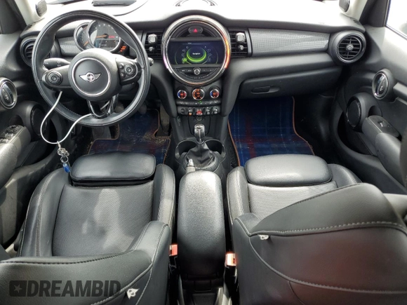 2015 MINI Hardtop 4 Door z VIN WMWXS5C53FT837438, wystawiony jako Copart lot #54298645 z przebiegiem 75 411 mil mil oraz Szkoda całkowita • Salvage title. Historia ofert i sprzedaży dostępna na DreamBid. Obrazek 8.