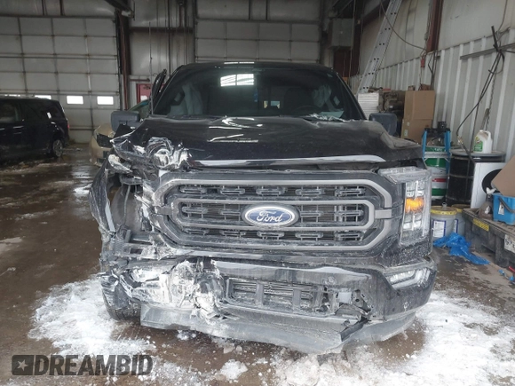 2022 Ford F-150 XL z VIN 1FTEW1EP5NKD88452, wystawiony jako IAAI lot #41606823 z przebiegiem 35 007 mil mil oraz . Historia ofert i sprzedaży dostępna na DreamBid. Obrazek 12.