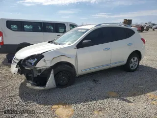 2015 Nissan Rogue Select S with VIN JN8AS5MV9FW251319, listed as a Copart auction lot 47282485 with 137,722 mi miles and Salvage Title. Bid and sale history available at carsss.com. Image 1.