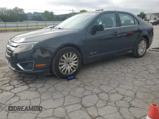 2010 Ford Fusion Hybrid с VIN 3FADP0L35AR138806, выставлен на аукционе Copart как лот 63656235 с пробегом 172 449 миль миль и Списание • Salvage title. История ставок и продаж доступна на DreamBid. Изображение 1.
