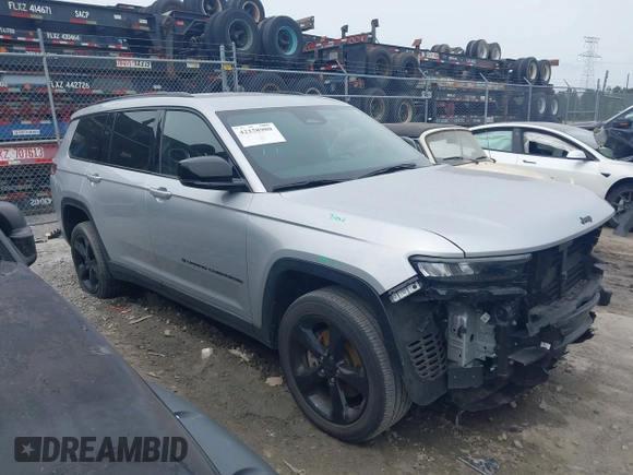 2022 Jeep Grand Cherokee Altitude with VIN 1C4RJJAG2N8581581, listed as a IAAI auction lot 42258980 with 43,725 mi miles and . Bid and sale history available at DreamBid. Image 13.