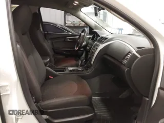 2012 Chevrolet Traverse 1LT z VIN 1GNKRGED5CJ410592, wystawiony jako IAAI lot #41714693 z przebiegiem 108 206 mil mil oraz . Historia ofert i sprzedaży dostępna na DreamBid. Obrazek 5.