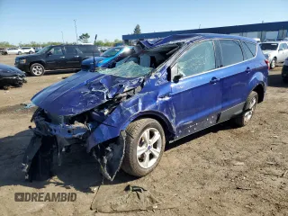 2016 Ford Escape SE z VIN 1FMCU0G78GUB21233, wystawiony jako Copart lot #55420295 z przebiegiem Nie podano mil oraz Szkoda całkowita • Salvage title. Historia ofert i sprzedaży dostępna na DreamBid. Obrazek 1.