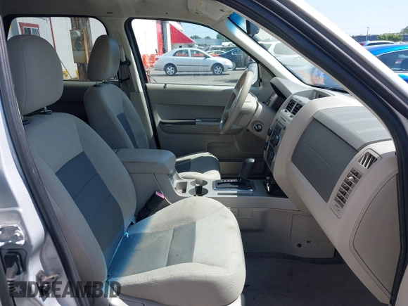 2008 Ford Escape XLT with VIN 1FMCU93168KA42503, listed as a IAAI auction lot 42109952 with 207,345 mi miles and . Bid and sale history available at DreamBid. Image 5.